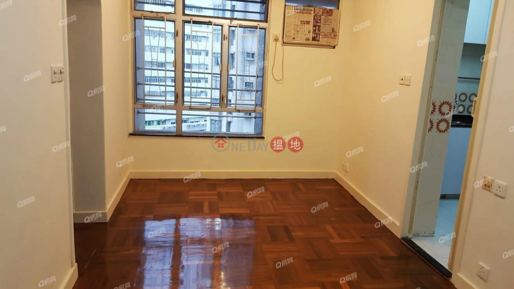 Hoi Tsing Court ( Block K ) Aberdeen Centre | 2 bedroom Mid Floor Flat for Rent