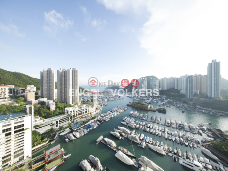 3 Bedroom Family Apartment/Flat for Sale in Wong Chuk Hang
