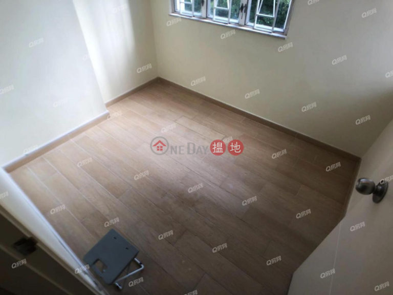 Ap Lei Chau Centre (Block A-B) | 2 bedroom Low Floor Flat for Rent