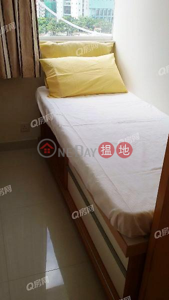 Tat Wo Building | 2 bedroom Mid Floor Flat for Rent