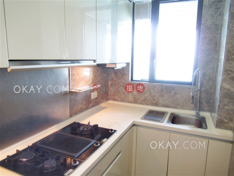 Nicely kept 2 bed on high floor with balcony & parking | Rental