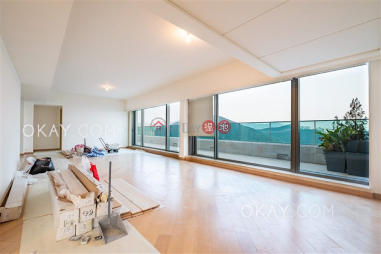 Unique 3 bed on high floor with harbour views & balcony | Rental