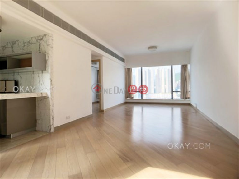 Luxurious 2 bedroom with balcony & parking | For Sale