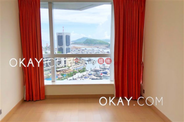 Gorgeous 3 bedroom with sea views, balcony | For Sale