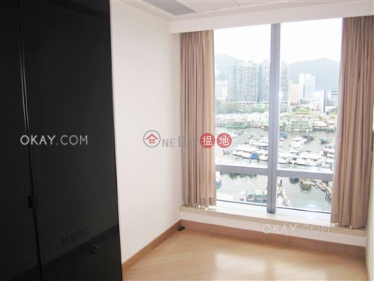 Nicely kept 3 bedroom with balcony & parking | For Sale