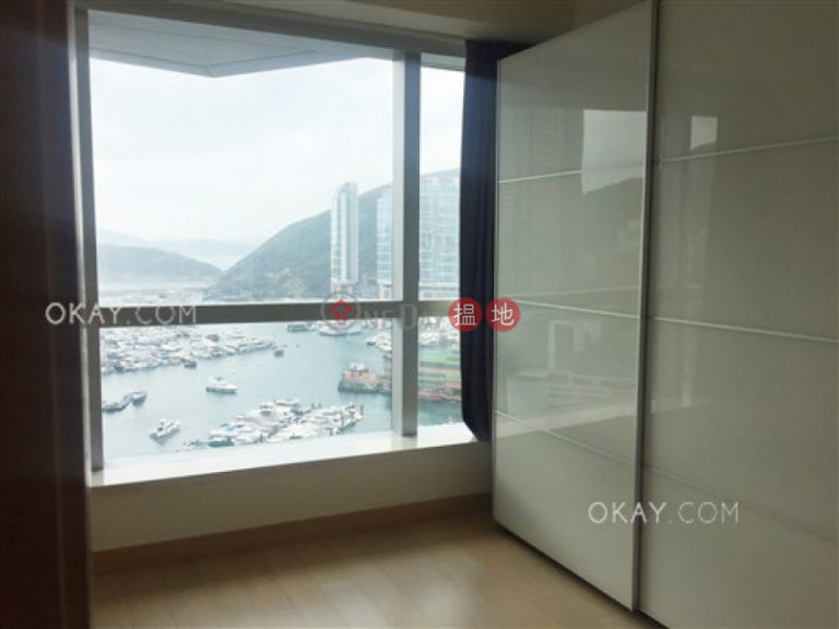 Beautiful 3 bedroom with harbour views, balcony | For Sale