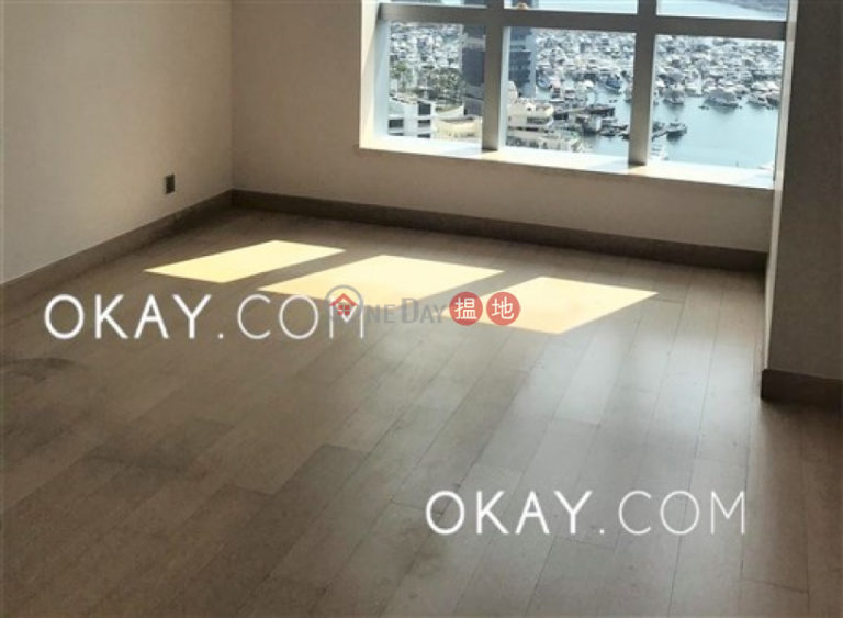 Exquisite 3 bed on high floor with sea views & balcony | For Sale