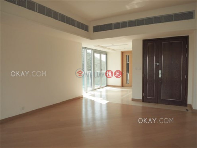 Rare 2 bedroom with balcony & parking | Rental