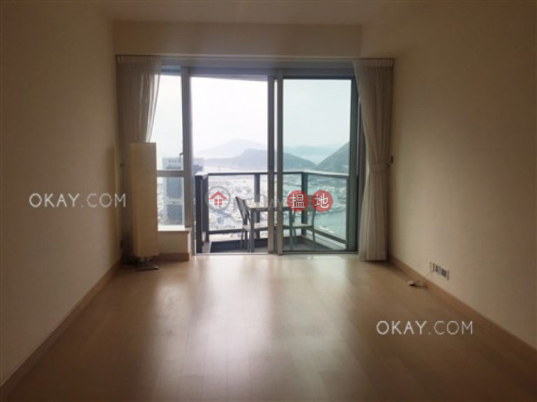 Beautiful 3 bedroom with harbour views, balcony | For Sale