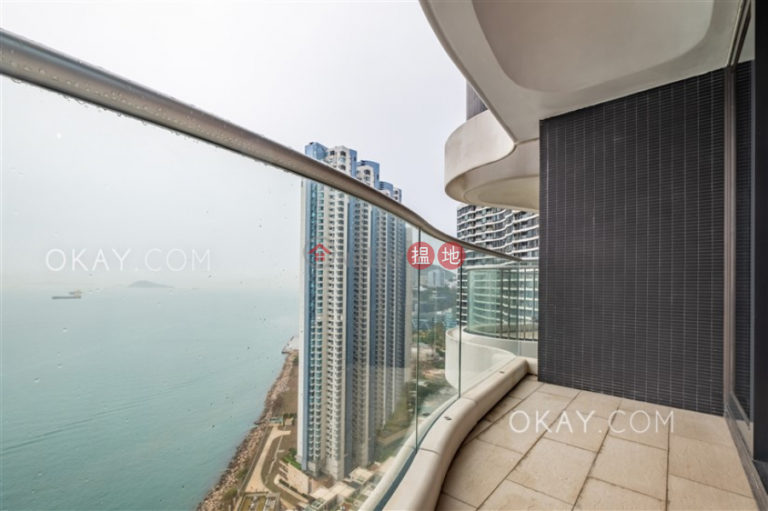 Exquisite 3 bedroom with sea views, balcony | Rental