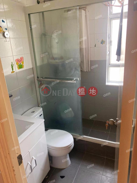 Pik On House (Block C) Yue On Court | 2 bedroom Mid Floor Flat for Rent