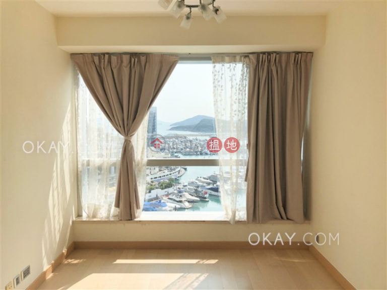 Rare 4 bedroom with balcony & parking | Rental