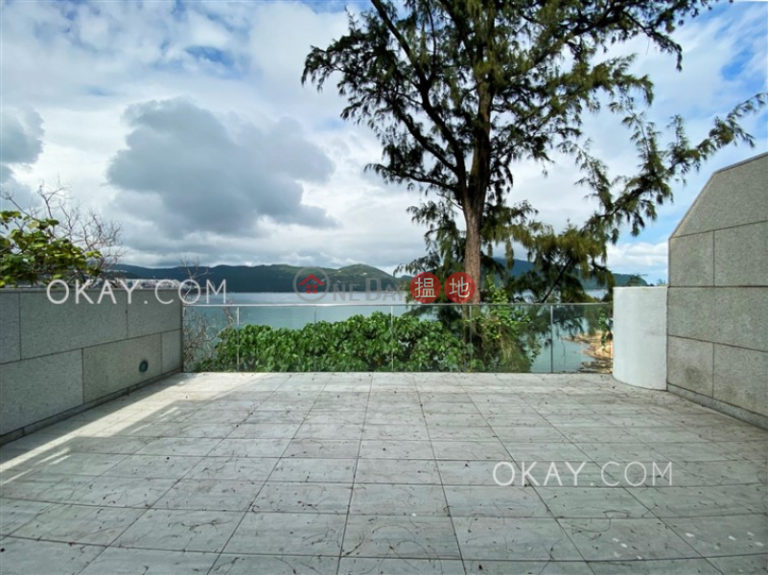 Stylish house with sea views, terrace & balcony | Rental
