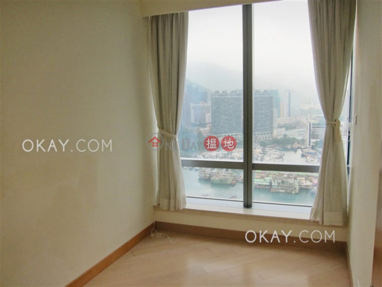 Lovely 2 bed on high floor with harbour views & balcony | Rental
