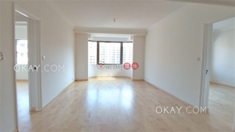 Charming 2 bedroom on high floor with parking | Rental