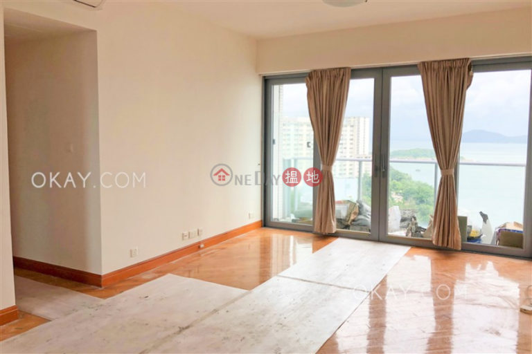 Exquisite 3 bedroom with sea views, balcony | Rental