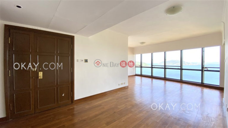 Unique 3 bedroom on high floor with sea views & balcony | Rental