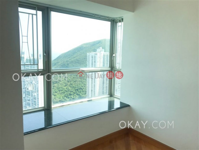 Charming 3 bedroom on high floor with sea views | Rental