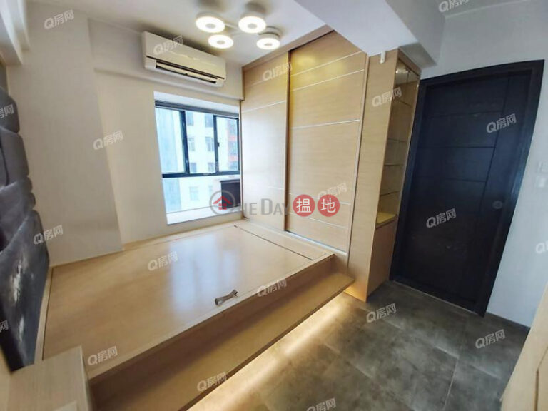 Comfort Centre | 1 bedroom Mid Floor Flat for Rent