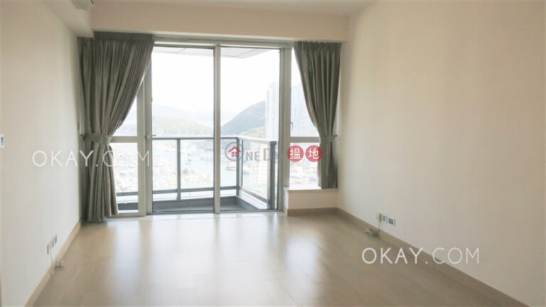 Rare 3 bedroom with sea views, balcony | Rental